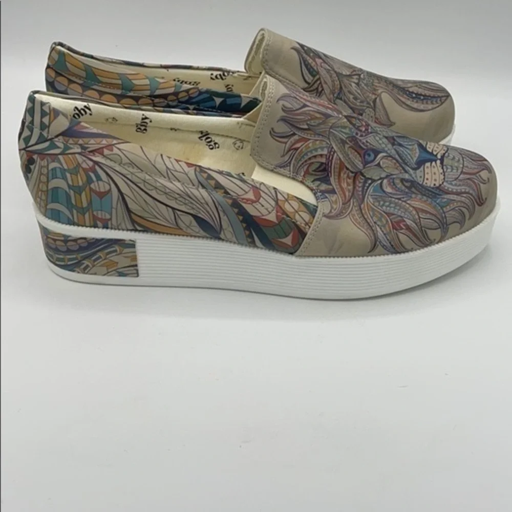 GOBY Blue Feather Lion Slip-On Sneakers